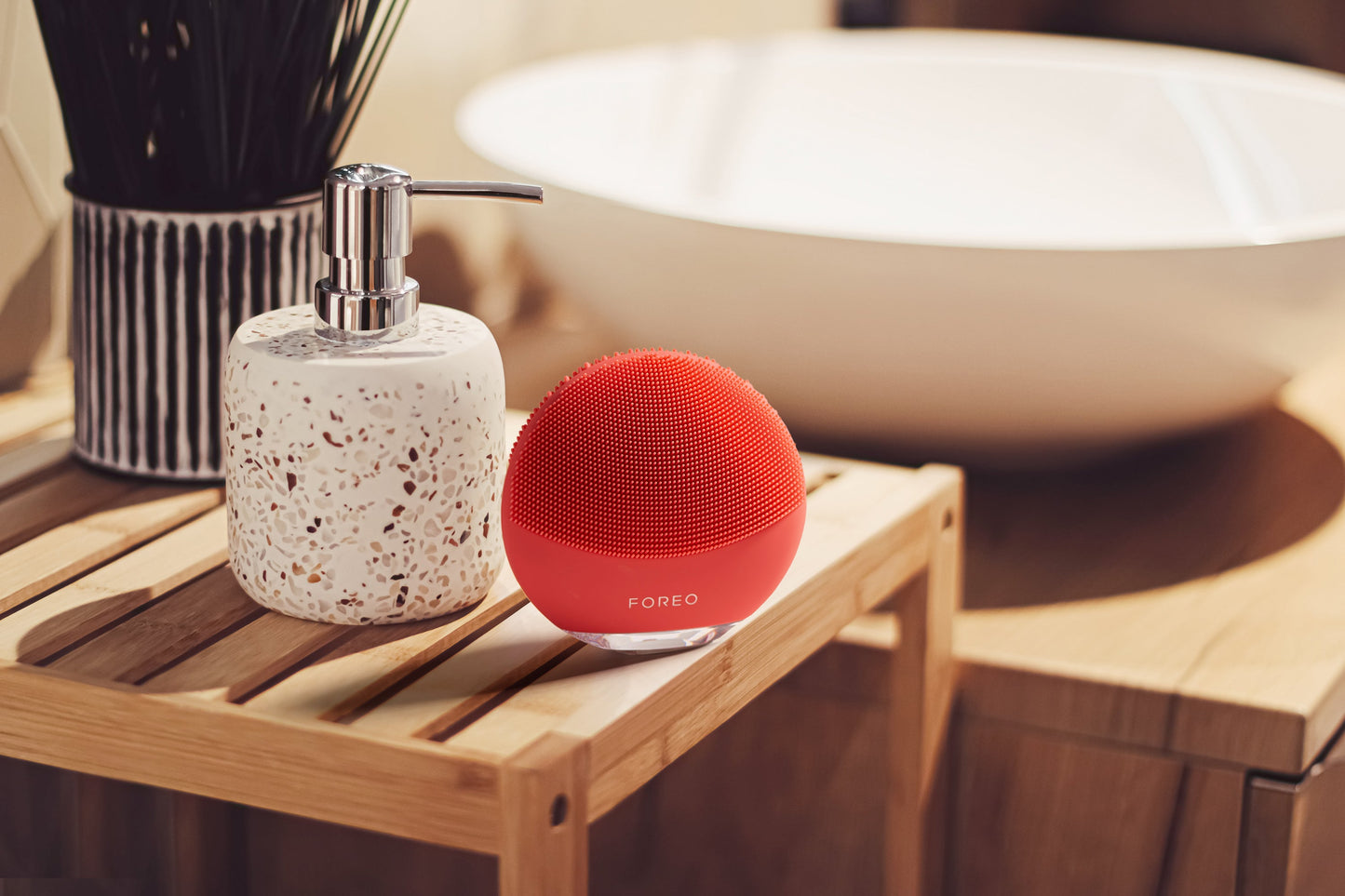 FOREO LUNA™ 4 mini
