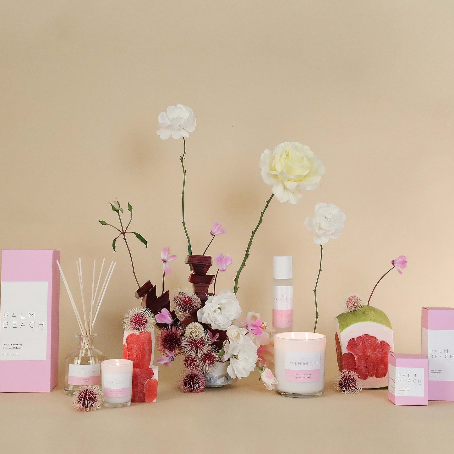 Palm Beach Collection Pomelo & Dewberry Standard Candle 420g