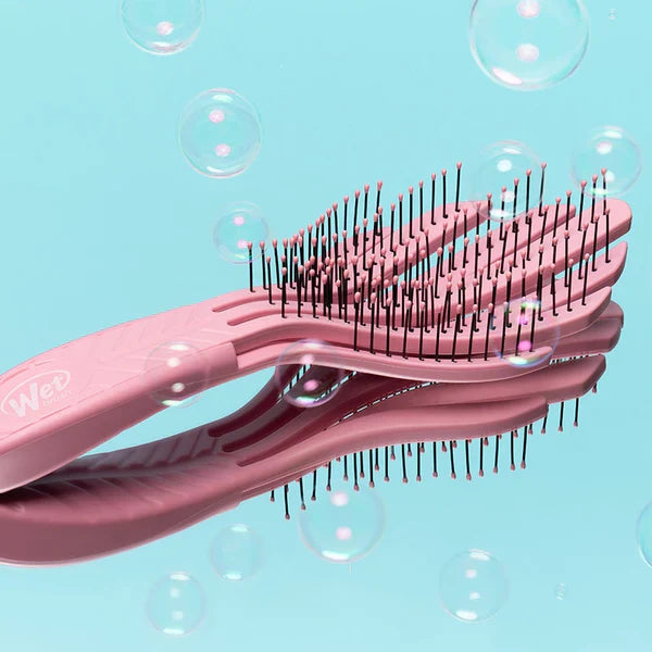WetBrush Go Green Curl Detangler Brush - Pink