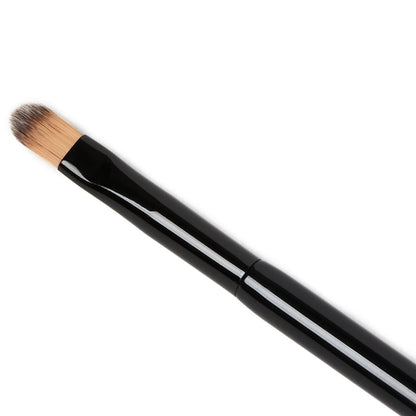 Illamasqua Flat Concealer Brush