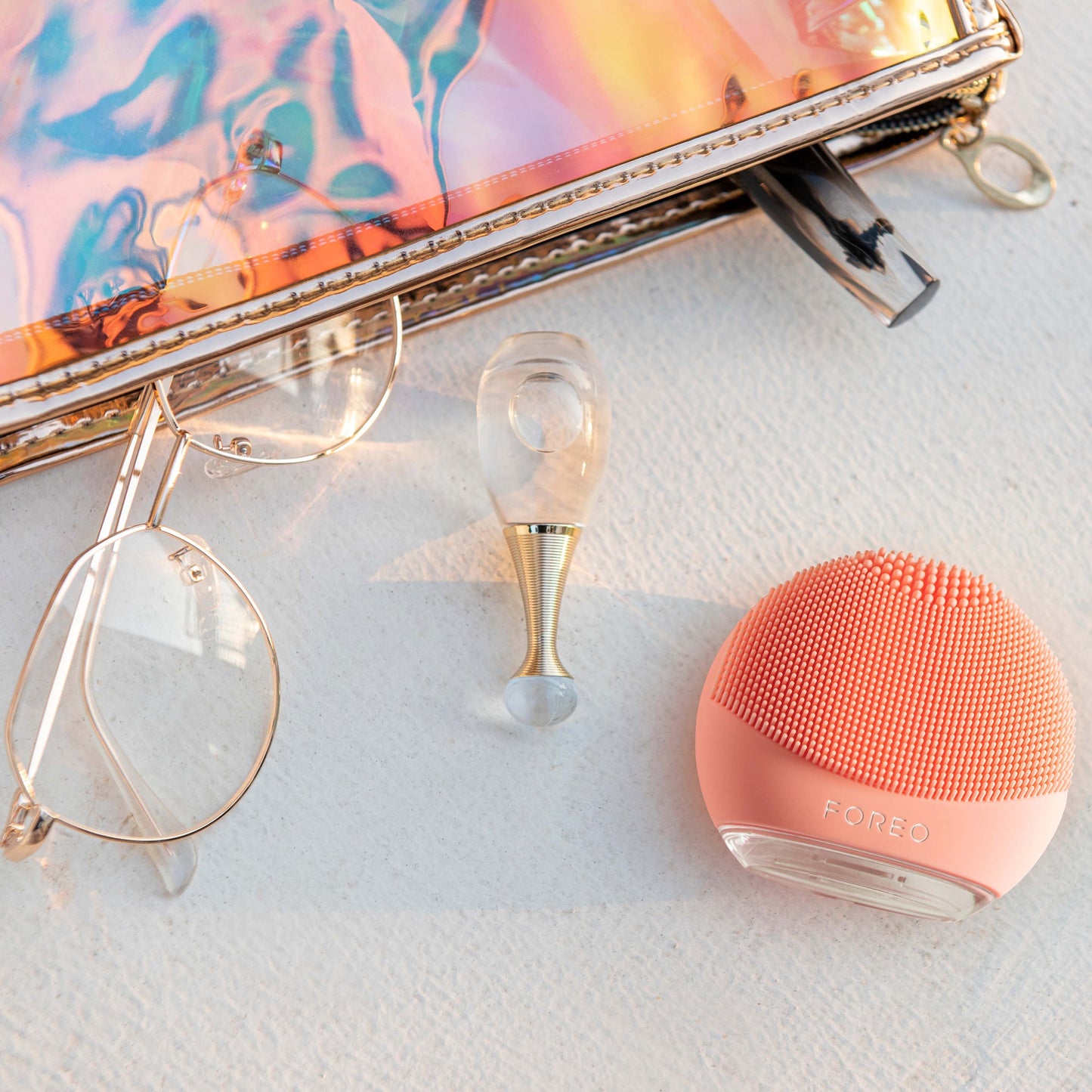 FOREO LUNA 4 GO 2-Zone Facial Cleansing and Firming Device for All Skin Types (Various Colours)