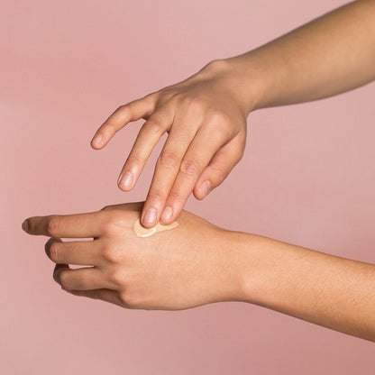 The Jojoba Company Illuminating Tinted Moisturiser SPF15 50ml - Light