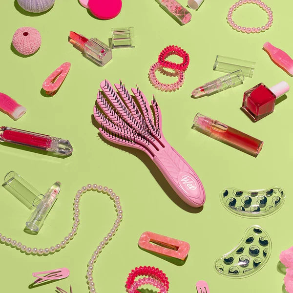 WetBrush Go Green Curl Detangler Brush - Pink